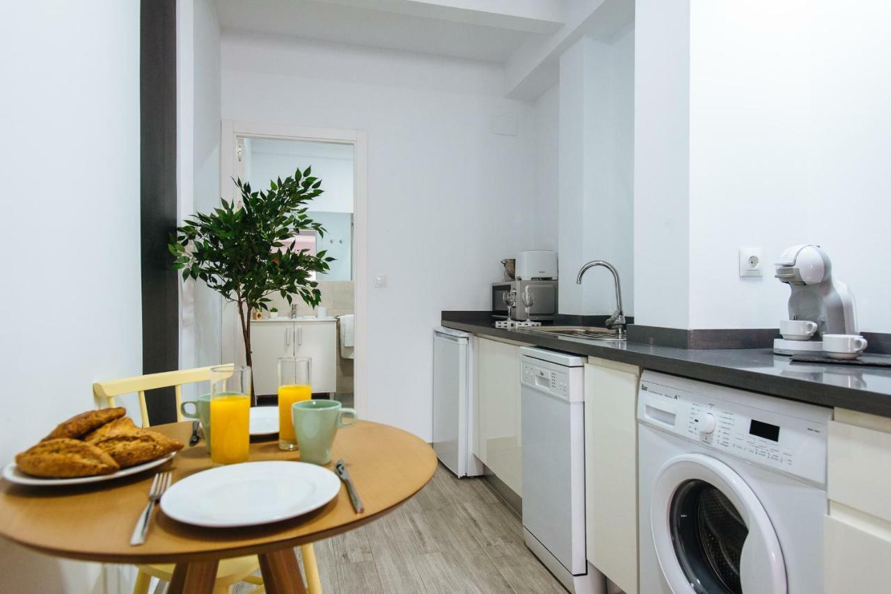 Hostly O'Donnell 1B Center-Fibre-Parking Op-Cless Apartment Sevilla Bagian luar foto