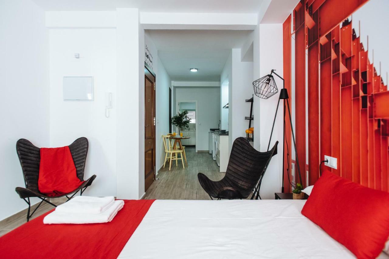 Hostly O'Donnell 1B Center-Fibre-Parking Op-Cless Apartment Sevilla Bagian luar foto